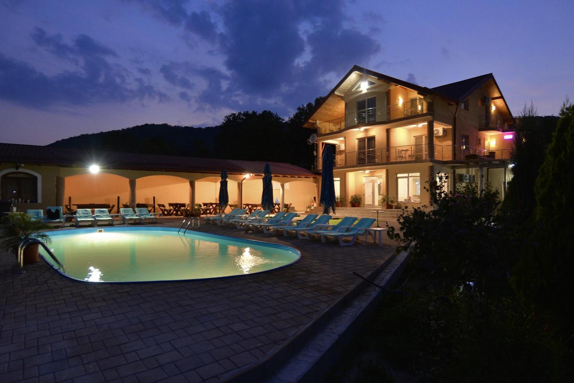 Casa Marina Hotel Eselnita Exterior photo